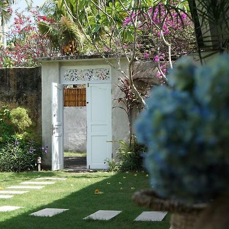 Villa Jalun Seminyak Exteriör bild