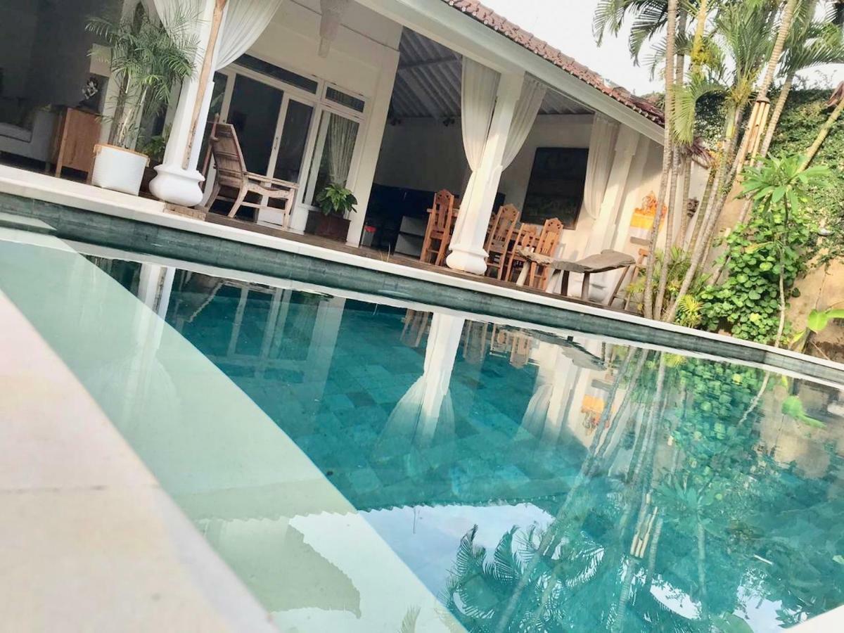 Villa Jalun Seminyak Exteriör bild