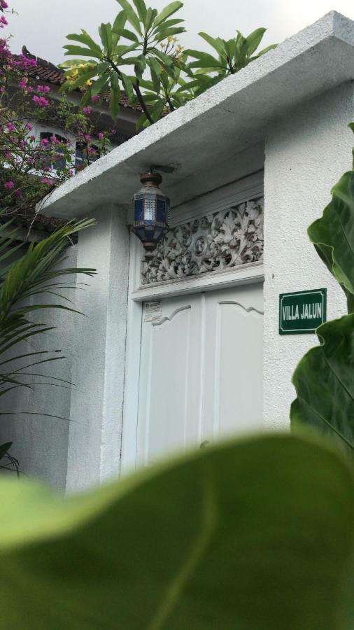 Villa Jalun Seminyak Exteriör bild